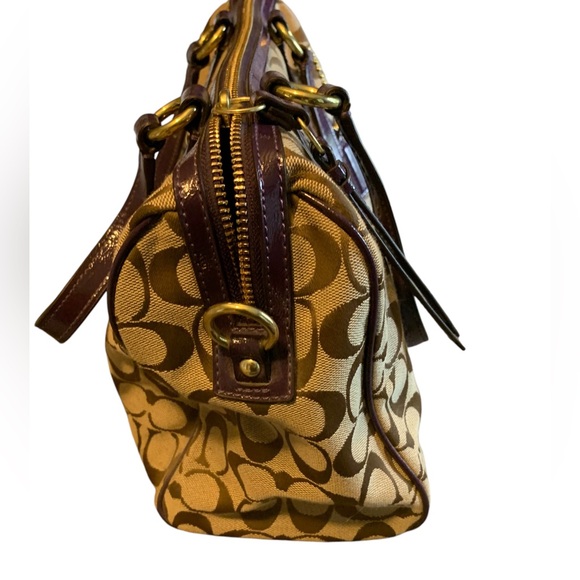 Coach purse crossbody or shoulder - Picture 4 of 4